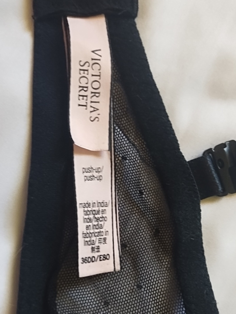 Victoria's Secret Push-Up Bra - Picture 10 of 10